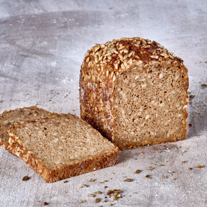 Dinkelvollkornbrot mit Sonnenblumenkernen